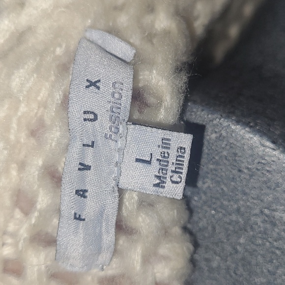 Pom Pom Cardigan Knit Sweater Cream Size Large - Picture 6 of 8